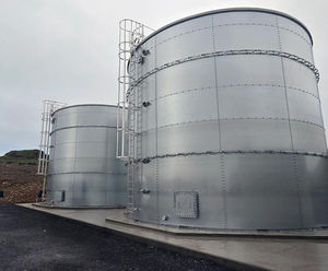Cylindrical steel water tanks
