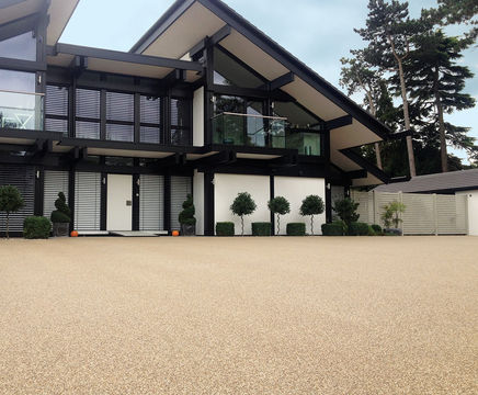 Clearstone® permeable resin bound driveway surfacing