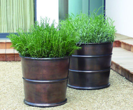 Sylvan ribbed copper planter