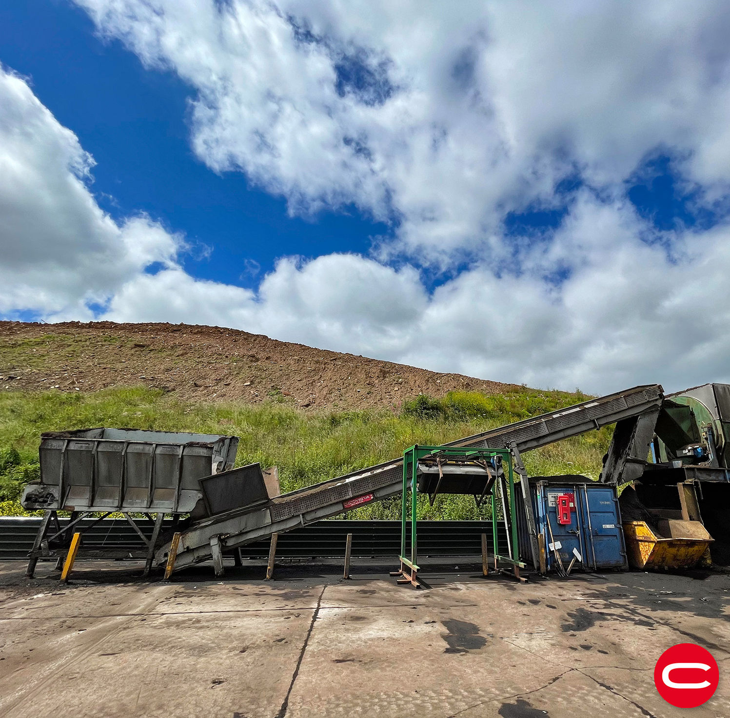 Compost conveyor and hopper system for recycling centre Coveya ESI
