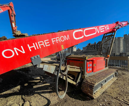 Mobile tracked stockpiler for sale or hire