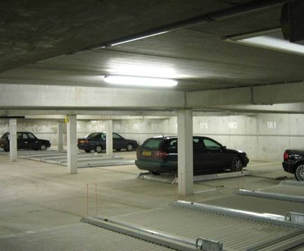 Pallet parking systems
