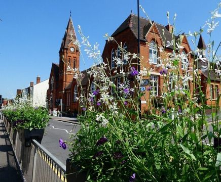 Commercial exterior planting services
