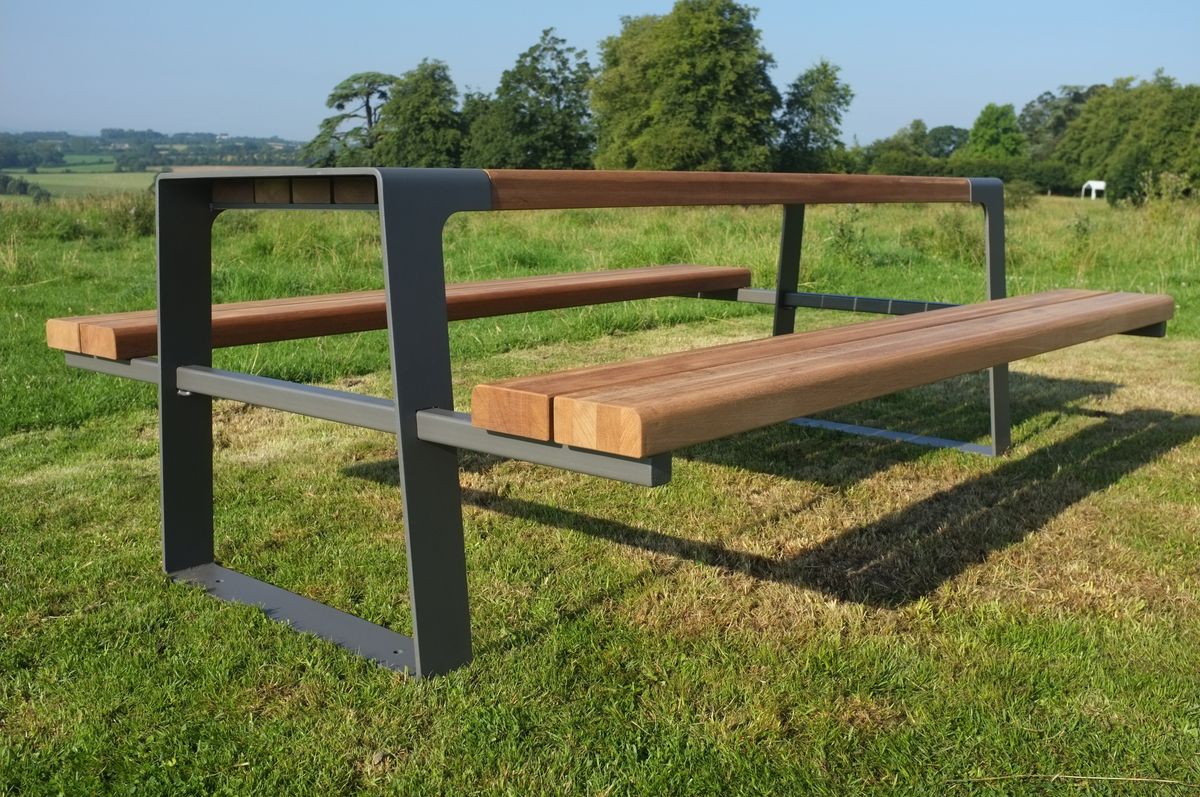 MURTON FSC hardwood and steel picnic table and benches Factory