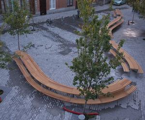 Bespoke extra-long picnic tables for Tournai, Belgium