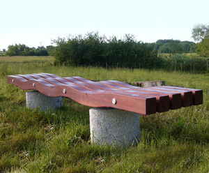 SERPENTINE contemporary 5-slat bench