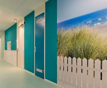 Formica® laminate for distinctly coloured hospital doors