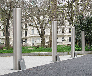 Telescopic bollards