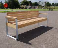 Elements® - customisable outdoor seating with picture frame ends