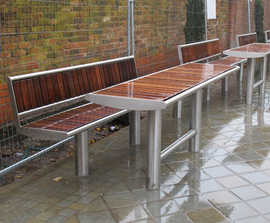 Horizon picnic benches & table