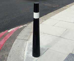 Capital Bollard - cast iron bollard