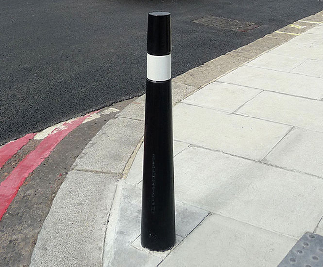 Capital Bollard - cast iron bollard