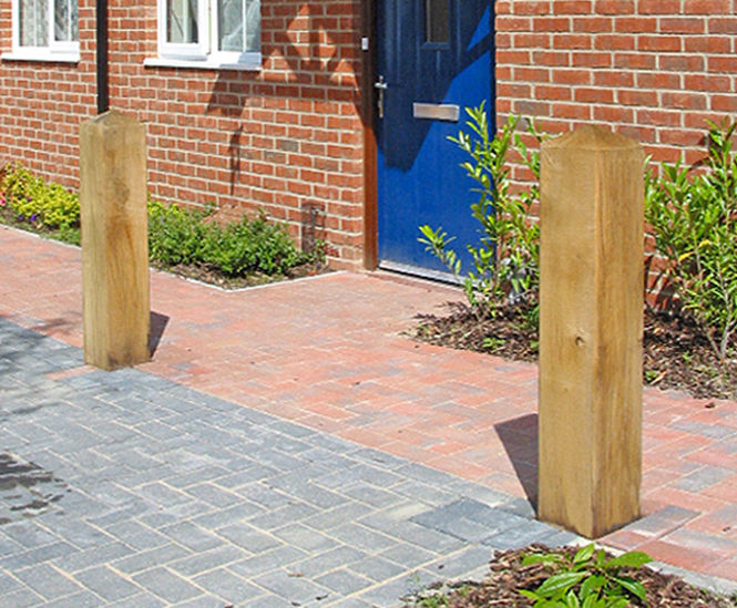 Garrick Timber Bollard - square green oak bollard