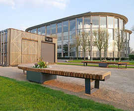 Planters & bench seating at award winning business park