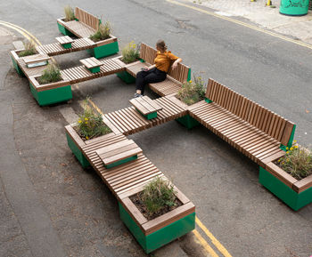 Seating and planter parklet for public realm - Vauxhall One