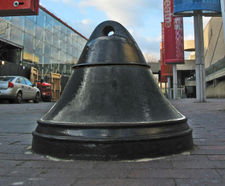 Bell cast iron traffic bollard