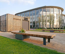 RailRoad planters with integrated seating