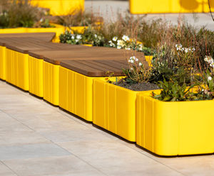 Uniun - modular informal outdoor seating and planter system