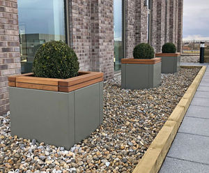 RailRoad recycled steel outdoor cube planter