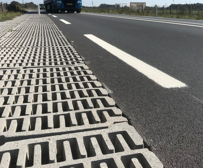 WHIS®stone ground-level noise defractor | Gramm Barrier Systems