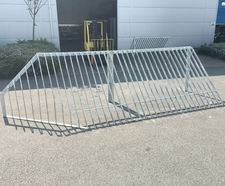 Bespoke gratings and trash screens for precast headwalls