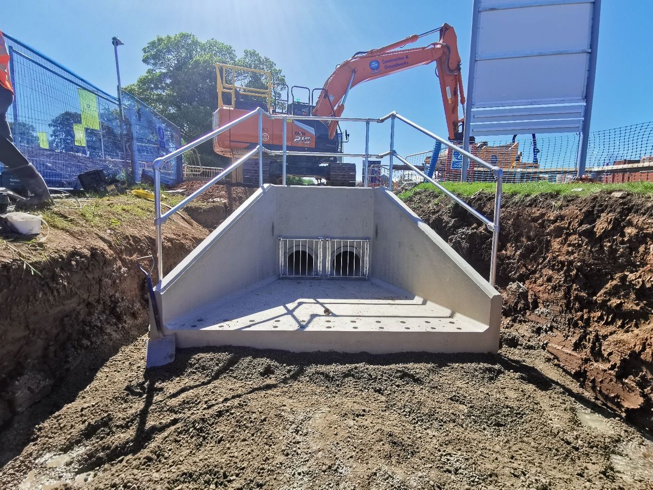 Sfa Headwalls And Outfall Safety Grilles Barratt Homes Althon Esi