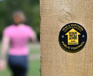 Fitzpatrick Woolmer donates 500 waymark discs keeping footpaths visible