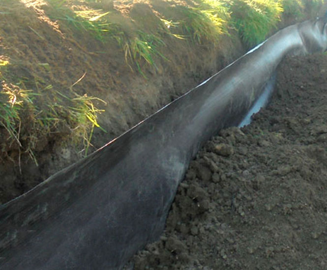 Impermeable HDPE root barriers for invasive species including Knotweed