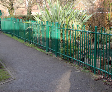 Anti-trap bow top fencing and gates secure infant school