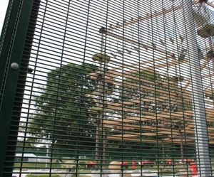 358 Securi-Mesh® fencing protects adventure play zone