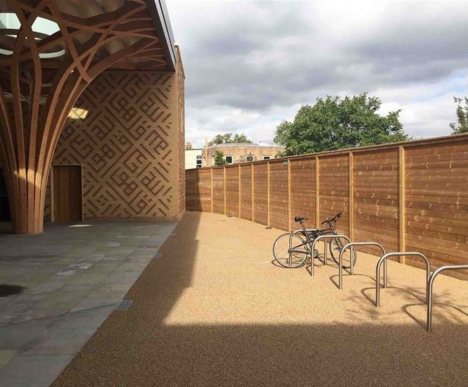 Acoustic and security fencing for sustainable mosque