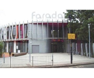 Security gates and fencing, Michael Faraday School