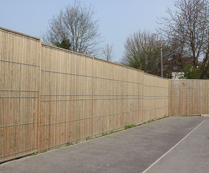 Timber & mesh security fencing protects school boundary