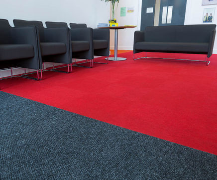 Diamond contract carpet for entrances