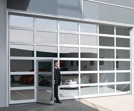 Industrial sectional doors