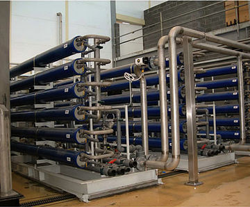 Reverse osmosis liquid filtration packages