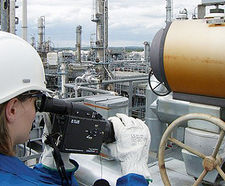 FLIR gas detection cameras for the petrochemical industry