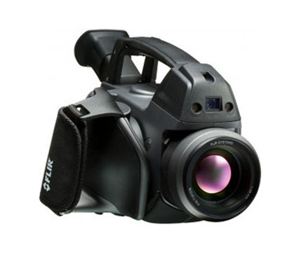 FLIR GF304 gas imaging camera for refrigerant gases