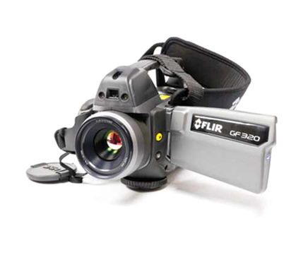 FLIR GF320 infrared camera for the detection of methane or VOCs