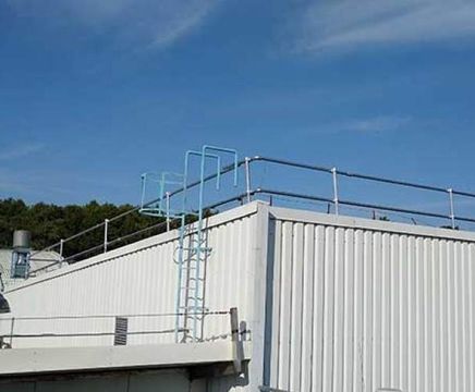 Roof Top Guardrails used for industrial facility