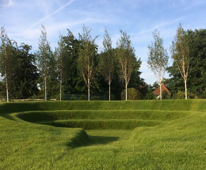 Grassfelt™ - soil-less landscaping turf for slopes and embankments