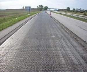 Road Mesh® Pavement Reinforcement Mesh