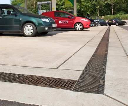 Birco 200 - linear drainage system with grating