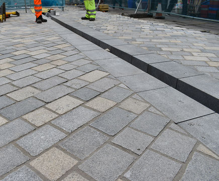 Pavepoint - rapid-setting flowable jointing grout