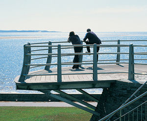 Bespoke viewing towers / guardrails - Llanelli seafront