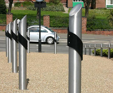 ASF 5009 stainless steel bollard with visibility swirl