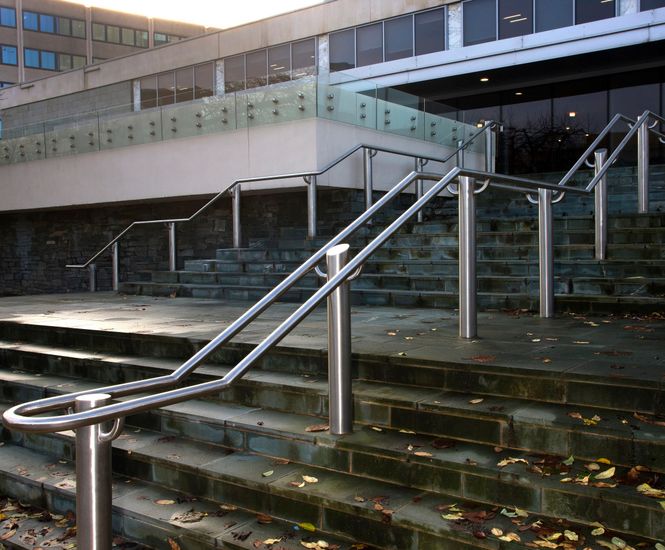 ASF 5006 stainless steel post and rail system