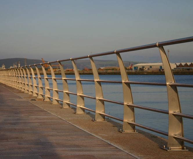 ASF 4-rail stainless steel quayside posts - Swansea