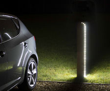 ASF IC Sway illuminated oak bollard