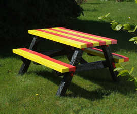 Cheaton Friendship picnic table